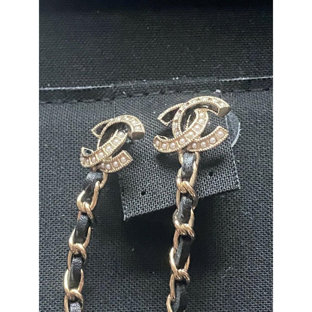 CHANEL CC Black Leather Chain Link Dangle …